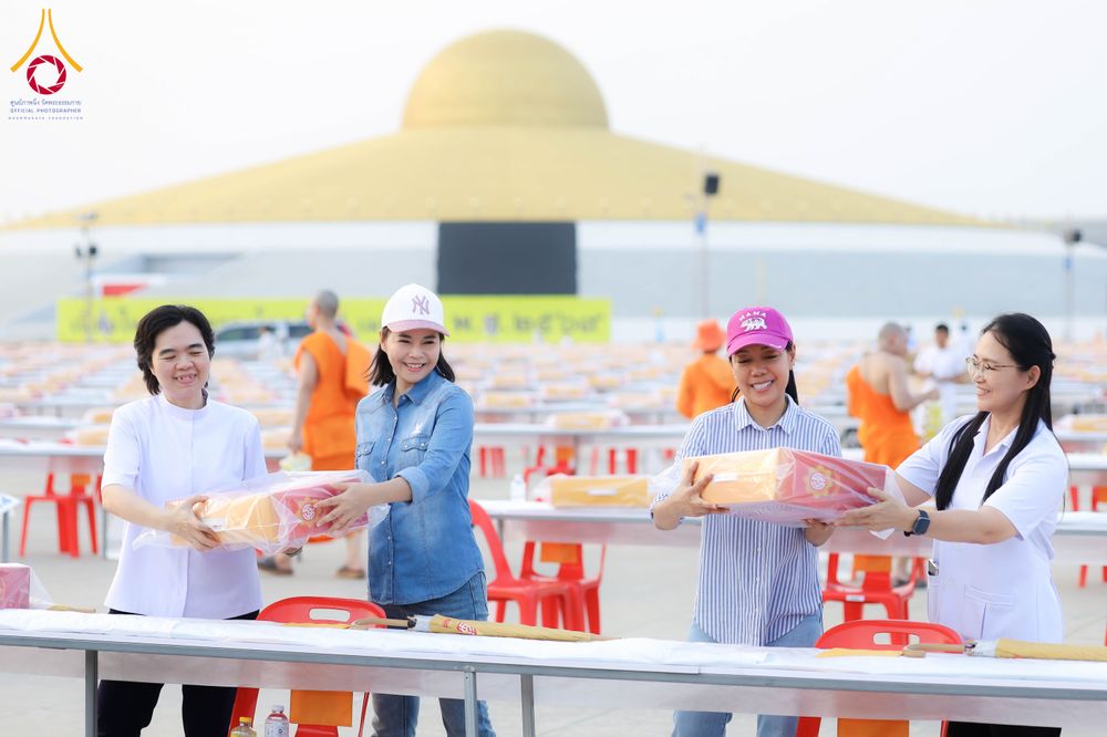 ภาพ No.324206:วันที่ 17-21 เมษายน 2569 เตรียมงานถวายสังฆทาน40000กว่าวัดทั่วประเทศ