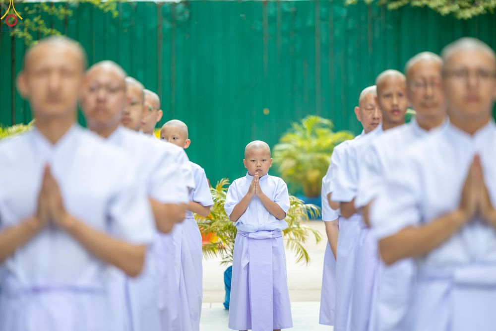 ภาพ No.338730:วันที่ 11 กรกฎาคม พศ.2569 พิธีบรรพชาอุปสมบท โครงการอุปสมบทหมู่ธรรมทายาทนานาชาติ  IDOP รุ่นที่ 21 (ภาษาจีน)  จากประเทศจีน มาเลเซีย สิงคโปร์ และไต้หวัน , โครงการบรรพชาสามเณรโรงเรียนนานาชาติ รุ่นที่ 15
