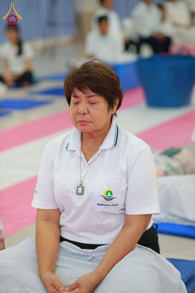 ภาพ No.321821:วันที่ 12 เมษายน พ.ศ.2569 ตักบาตรสงกรานต์ฉลองสามเณรใหม่  ณ ศูนย์ปฏิบัติธรรมระยอง(บ้านช่องลม)