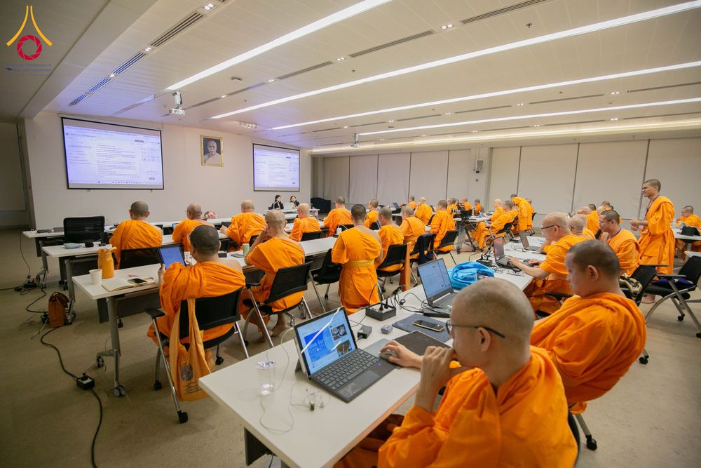 ภาพ No.285104:วันศุกร์ที่12 ธันวาคม พ.ศ.2568  อบรม AI ให้พระเจ้าอาวาสต่างประเทศ โดย แผนกบัณฑิตศึกษา กองวิชาการ ศูนย์พุทธศาสตร์ศึกษา DCI สำนักการศึกษา วัดพระธรรมกาย