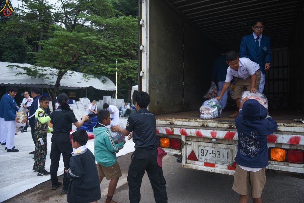 ภาพ No.283429:วันที่ 12 -13 ธันวาคม พ.ศ.2568 เบื้องหลังความสำเร็จ ของการจัดงานตักบาตร พระ 1,000 รูป เขาใหญ่