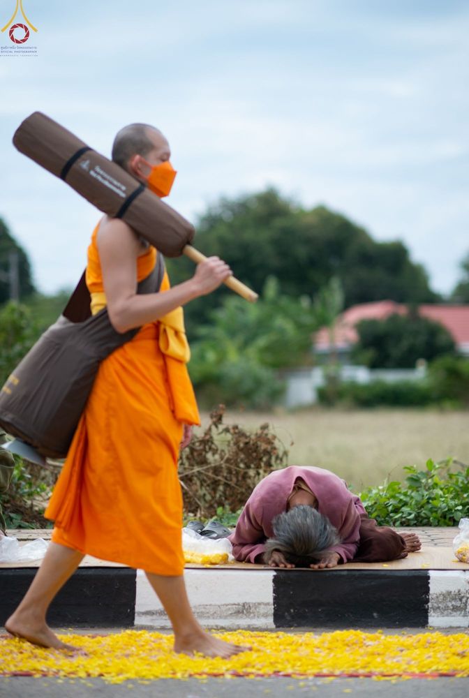 ภาพ No.68962:พิธีต้อนรับพระธรรมยาตรา ในโครงการธรรมยาตรากตัญญูบูชา มหาปูชนียาจารย์ พระมงคลเทพมุนี(สด จนฺทสโร) พระผู้ปราบมาร อนุสรณ์สถาน 7 แห่ง ปีที่ 11 วันที่ 3 มกราคม พ.ศ. 2566 ณ อนุสรณ์สถานมหาวิหารพระมงคลเทพมุนี จ.สุพรรณบุรี
