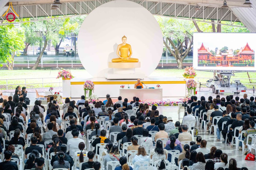 ภาพ No.336463:วันเสาร์ที่ 20 มิถุนายน 2569  โรงเรียน อบต.คลองสาม จัดโครงการ “โรงเรียนพ่อ–แม่”  เสริมพลังครอบครัวร่วมพัฒนาเด็กสู่การเป็นคนเก่งและดี  ผู้นำฟื้นฟูศีลธรรมโลก ณ วัดพระธรรมกาย