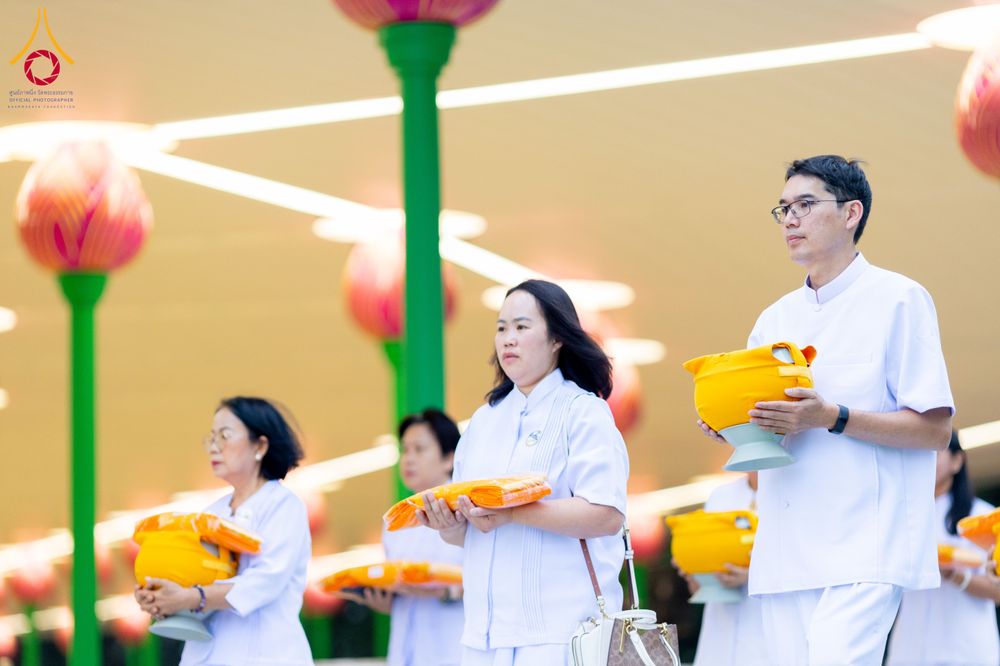 ภาพ No.286461:วันเสาร์ที่ 12 กรกฏาคม พ.ศ.2568 พิธีบรรพชาอุปสมบท  โครงการบรรพชาอุปสมบทหมู่ ธรรมทายาทนานาชาติ(ภาคภาษาจีน), โครงการบรรพชาสามเณร โรงเรียนนานาชาติ รุ่นที 14