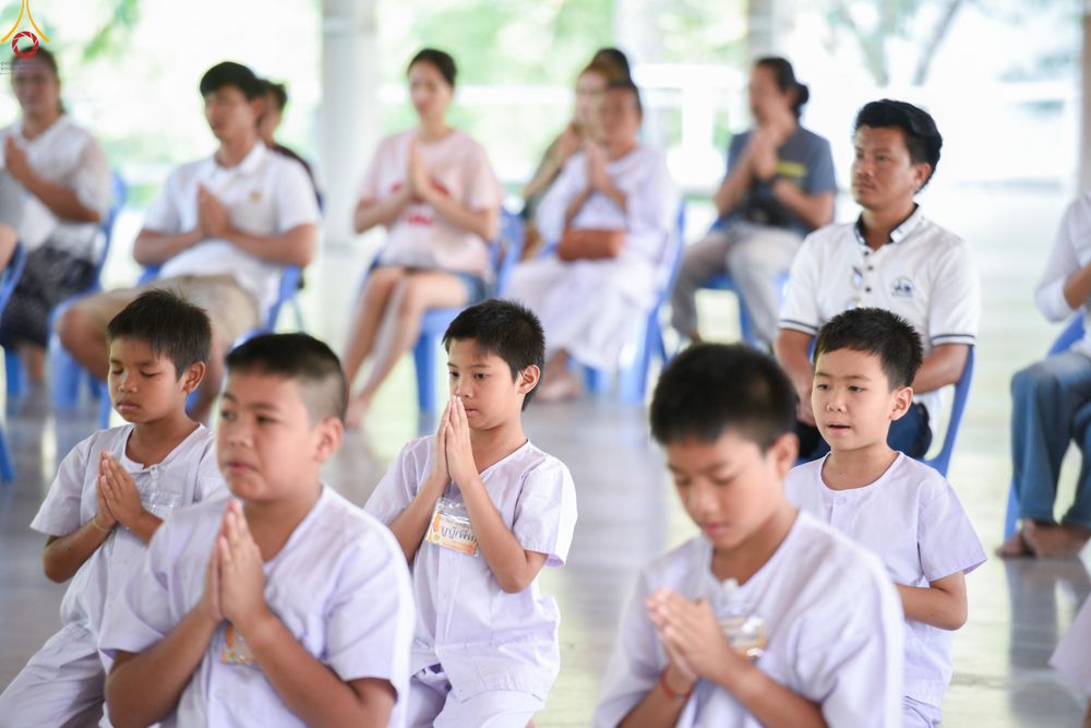 ภาพ No.317377:วันพุธที่ 1 เมษายน พ.ศ. 2569 พิธีตัดปอยผมยุวธรรมทายาท โครงการบรรพชาสามเณรฟื้นฟูพระพุทธศาสนา (ภาคฤดูร้อน) ปิดเทอมเติมธรรม ณ ศูนย์ปฏิบัติธรรมบุญประสาน จ.สระบุรี