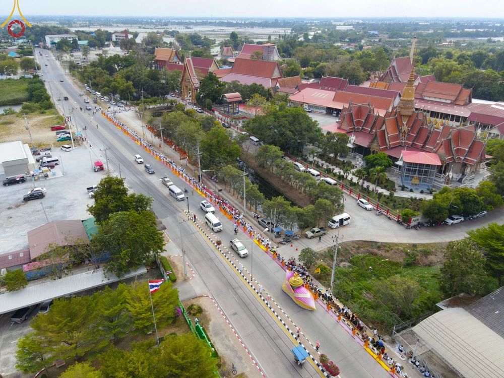 ภาพ No.68876:พิธีต้อนรับพระธรรมยาตรา ในโครงการธรรมยาตรากตัญญูบูชา มหาปูชนียาจารย์ พระมงคลเทพมุนี(สด จนฺทสโร) พระผู้ปราบมาร อนุสรณ์สถาน 7 แห่ง ปีที่ 11 วันที่ 3 มกราคม พ.ศ. 2566 ณ อนุสรณ์สถานมหาวิหารพระมงคลเทพมุนี จ.สุพรรณบุรี