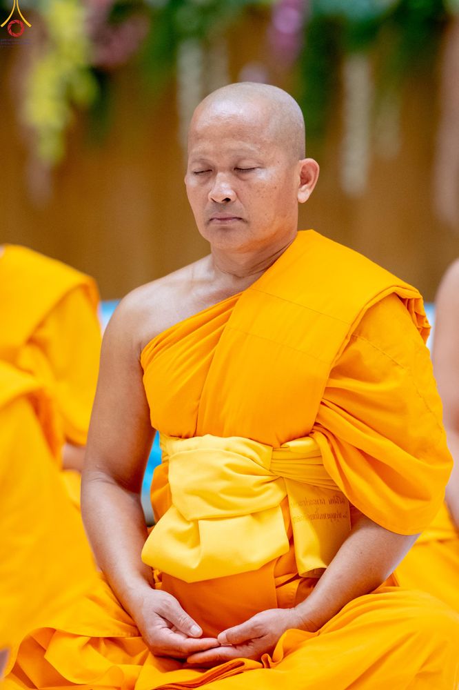 ภาพ No.329022:วันอาทิตย์ที่ 17 พฤษภาคม พ.ศ.2569 พิธีร่วมบุญการศึกษาพระภิกษุสามเณร (หนังสือบาลี นักธรรม ทางก้าวหน้า World-Pec) ณ ห้องแก้วสารพัดนึก 2 วัดพระธรรมกาย