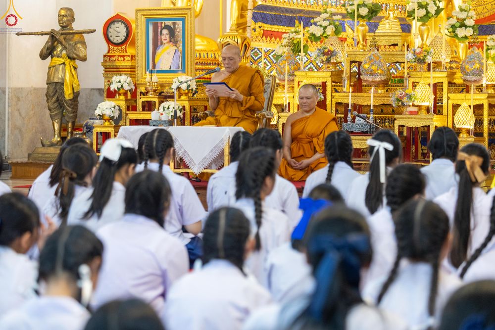 ภาพ No.289058:วันพุธที่ 17 ธันวาคม พ.ศ.2568 กิจกรรมเยาวชนไทยรวมใจทำความดี "เด็กดีมหานคร ต้นแบบด้านศีลธรรม" แข่งขันสอบตอบปัญหาศีลธรรมในพระพุทธศาสนา ครั้งที่ 7 และวันรวมพลังเด็กดี V-Star ประจำปี 2568 ณ วัดมหาธาตุยุวราชรังสฤษฎิ์ราชวรมหาวิหาร กรุงเทพมหานคร