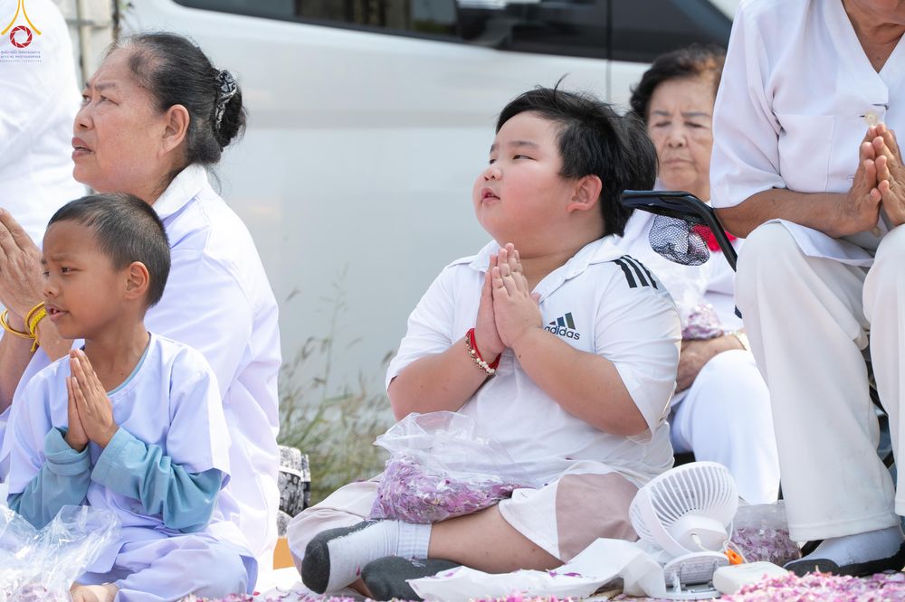 ภาพ No.299408:วันที่ 18 มกราคม พ.ศ. 2569 พิธีต้อนรับพระธรรมยาตรา ณ อนุสรณ์สถานลำดับที่ 5 สถานที่เผยแผ่วิชชาธรรมกายครั้งแรก อนุสรณ์สถานบางปลา วัดบางปลา อำเภอบางเลน จังหวัดนครปฐม ในโครงการธรรมยาตรา กตัญญูบูชา มหาปูชนียาจารย์ พระมงคลเทพมุนี(สด จนฺทสโร) พระผู้ปราบมาร อนุส