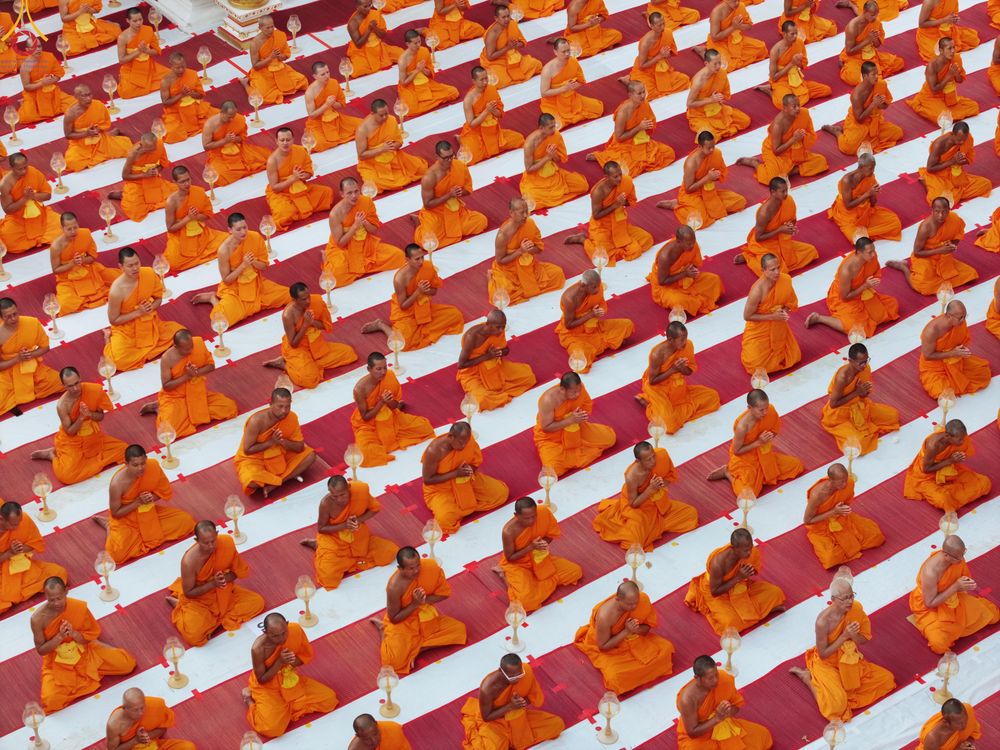 ภาพ No.294002:วันที่ 14 มกราคม พ.ศ. 2569 พิธีจุดประทีปถวายเป็นพุทธบูชา และบูชาธรรมมหาปูชนียาจารย์  ณ วัดสองพี่น้อง ต.ต้นตาล อ.สองพี่น้อง จ.สุพรรณบุรี ในโครงการธรรมยาตรา กตัญญูบูชา มหาปูชนียาจารย์ พระมงคลเทพมุนี(สด จนฺทสโร) พระผู้ปราบมาร อนุสรณ์สถาน 7 แห่ง ปีที่ 14