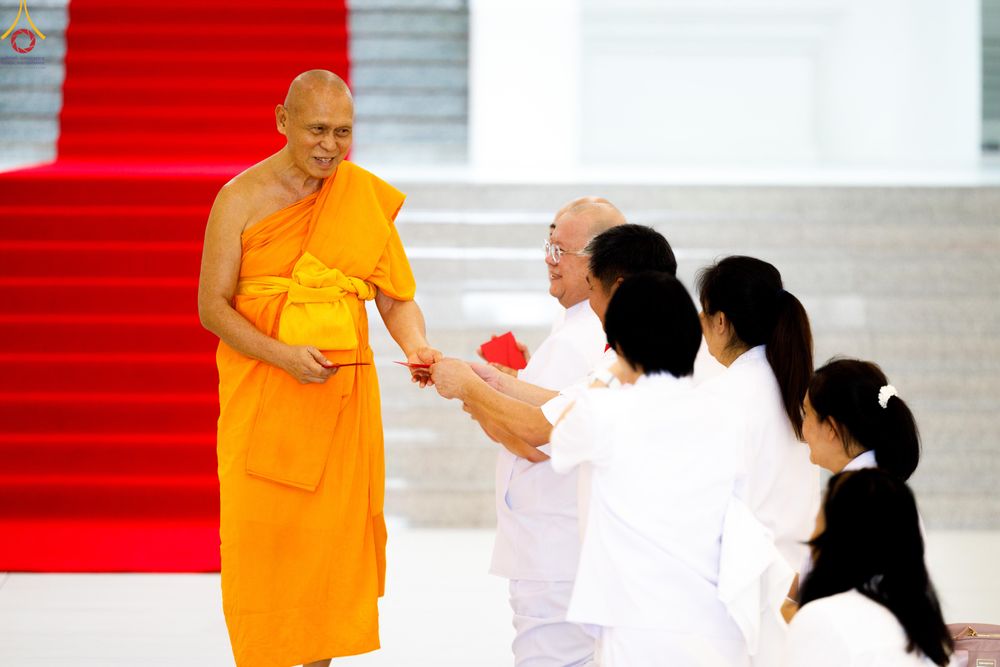 ภาพ No.338898:วันที่ 11 กรกฎาคม พศ.2569 พิธีบรรพชาอุปสมบท โครงการอุปสมบทหมู่ธรรมทายาทนานาชาติ  IDOP รุ่นที่ 21 (ภาษาจีน)  จากประเทศจีน มาเลเซีย สิงคโปร์ และไต้หวัน , โครงการบรรพชาสามเณรโรงเรียนนานาชาติ รุ่นที่ 15