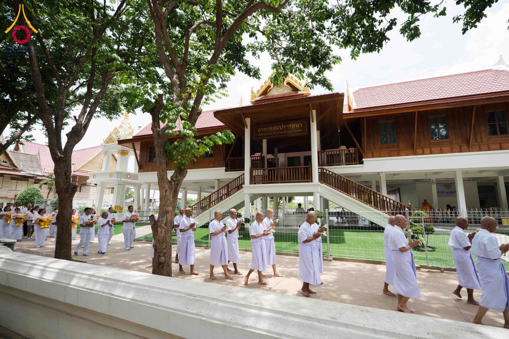 ภาพ No.341331:วันอาทิตย์ที่ 26 กรกฎาคม พ.ศ. 2569 ​โครงการอุปสมบทหมู่บูชาธรรมมหาปูชนียาจารย์ รุ่นที่ ๑ วัดกลางธนรินทร์ ต.บ้านแป้ง อ.พรหมบุรี จ.สิงห์บุรี
