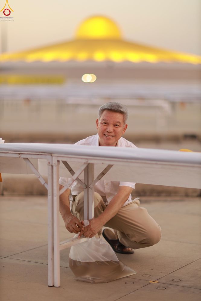 ภาพ No.320458:วันที่ 9 เมษายน พ.ศ.2569 การเตรียมงาน มัดถุงน้ำ ถ่วงขาโต๊ะไทยธรรม เพื่องานถวายมหาสังฆทาน 40,000 กว่าวัดทั่วประเทศ วันคุ้มครองโลก 22 เมษายน พ.ศ.2569 วัดพระธรรมกาย