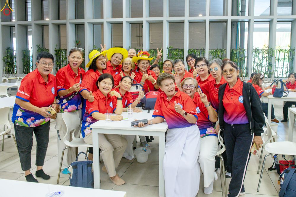 ภาพ No.321138:วันที่ 10 เมษายน พ.ศ.2569 โครงการส่งเสริมและสนับสนุนการเรียนรู้สำหรับผู้สูงอายุ ประจำปีงบประมาณ พ.ศ.2569 จัดโดย ฝ่ายสังคมสงเคราะห์ กองสวัสดิการสังคม องค์การบริหารตำบลคลองสาม จ.ปทุมธานี ณ วัดพระธรรมกาย