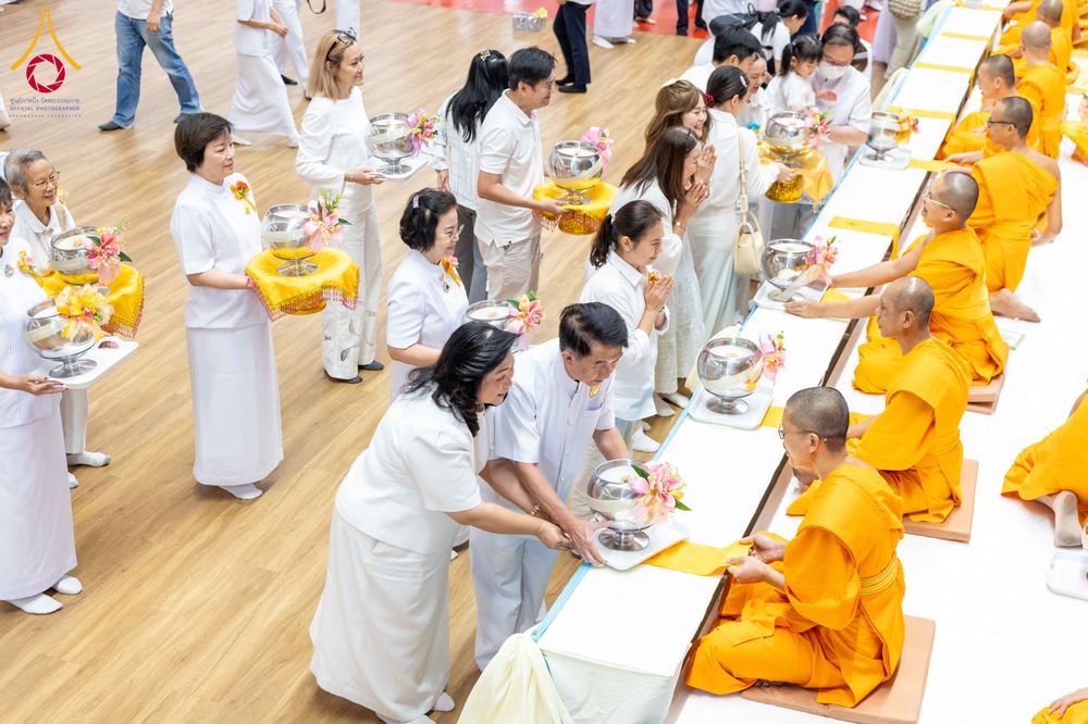 ภาพ No.310727:วันอาทิตย์ที่ 22 กุมภาพันธ์ พ.ศ. 2569 พิธีถวายโคมมาฆประทีป ณ ห้องแก้วสารพัดนึก 2 วัดพระธรรมกาย จ.ปทุมธานี