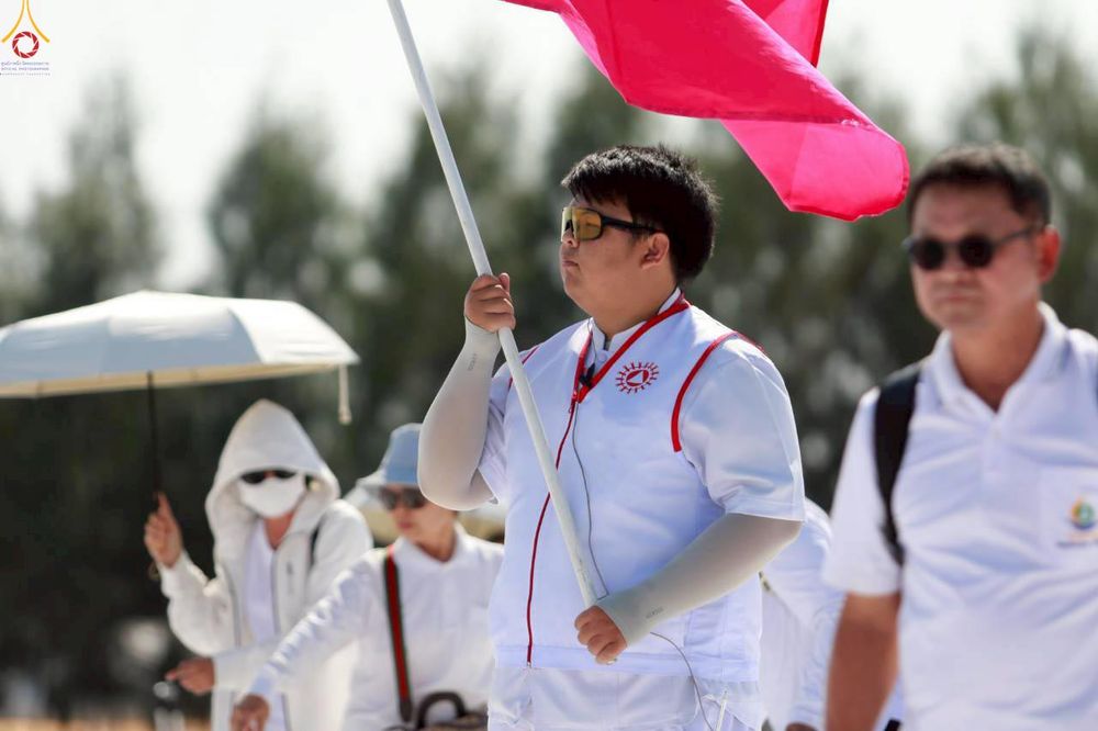 ภาพ No.306753:ภาพเบื้องหลังอาสาสมัครรวมใจ ชุดที่ 5 ในโครงการธรรมยาตรา กตัญญูบูชา มหาปูชนียาจารย์ พระมงคลเทพมุนี(สด จนฺทสโร) พระผู้ปราบมาร อนุสรณ์สถาน 7 แห่ง ปีที่ 14