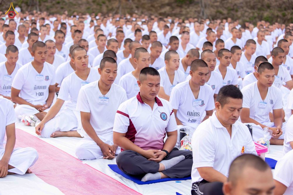 ภาพ No.340967:วันที่ 26 กรกฎาคม พ.ศ. 2569 โครงการพัฒนาคุณธรรม จริยธรรม สำหรับนักเรียนนายสิบตำรวจ (นสต.) รุ่นที่ 17 ศูนย์ฝึกอบรมตำรวจภูธรภาค 1 ได้จัดกิจกรรม ตักบาตรเพื่อน้อมอุทิศถวายเพื่อเป็นพระราชกุศลฯ  และปฏิบัติธรรม ติวธรรมมะ ณ ศูนย์ปฏิบัติธรรมเวิล์ดพีช วัลเล่ย์ (Wo