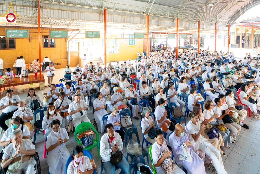 ภาพ No.304852:วันที่ 28 มกราคม พ.ศ. 2569 พิธีทอดผ้าป่าทำนุบำรุงศาสนสถาน ณ วัดบ่อทอง ต.คูขวาง อ.ลาดหลุมแก้ว จ.ปทุมธานี ในโครงการธรรมยาตรา กตัญญูบูชา มหาปูชนียาจารย์ พระมงคลเทพมุนี(สด จนฺทสโร) พระผู้ปราบมาร อนุสรณ์สถาน 7 แห่ง ปีที่ 14