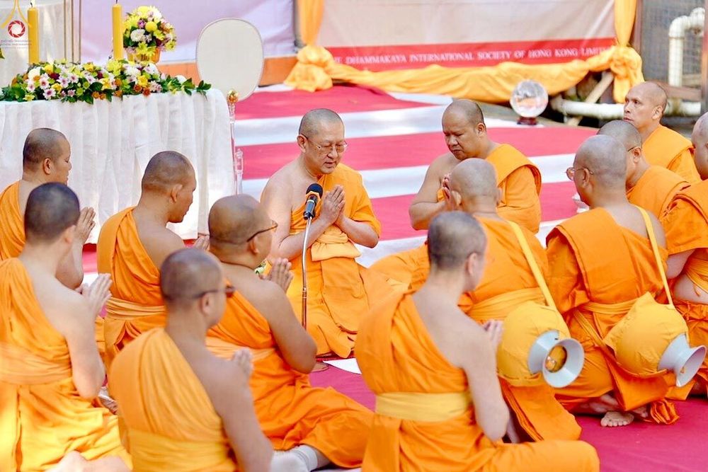 ภาพ No.280763:วันที่ 28 ธันวาคม พ.ศ. 2568 พิธีอุปสมบท โครงการอุปสมบทหมู่ ๘๑ ปี บูชาธรรมหลวงพ่อธัมมชโย ณ สมาคมพุทธ เขตตงช้ง เขตบริหารพิเศษฮ่องกง