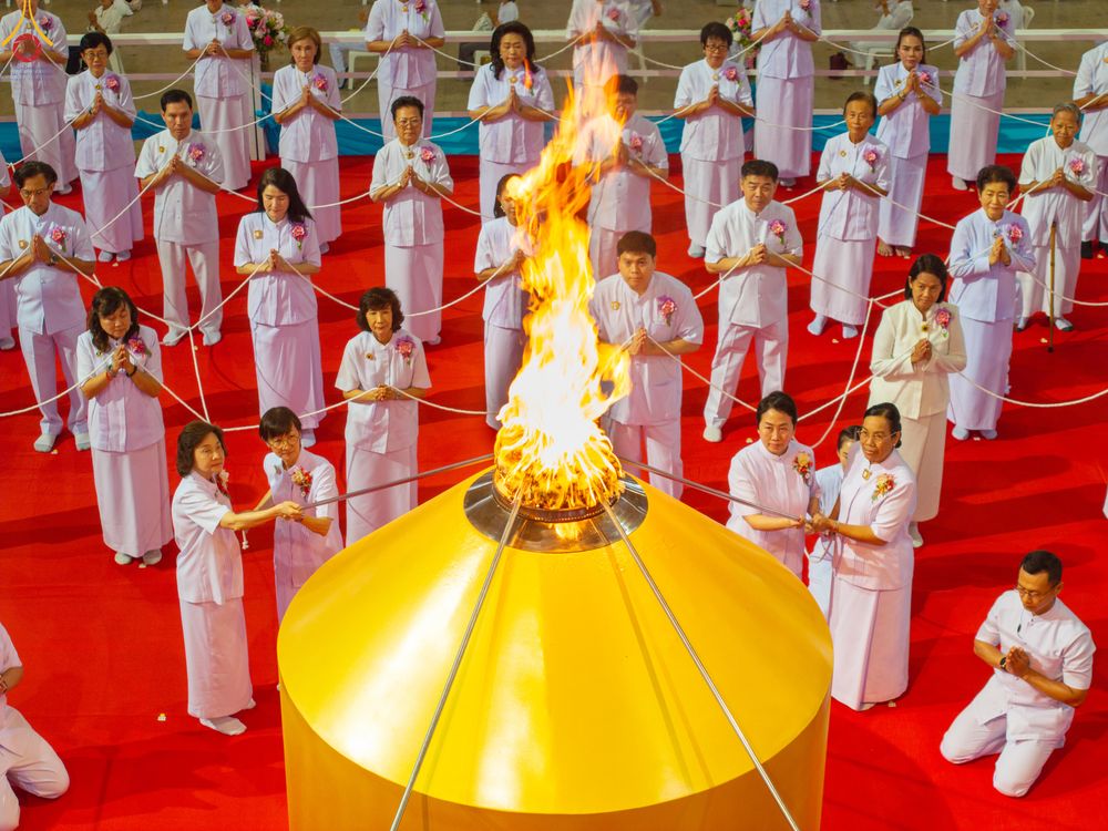 ภาพ No.286396:วันอาทิตย์ที่ 13 กรกฎาคม พ.ศ.2568 พิธีปฎิบัติธรรม และพิธีจุดเทียนใจ ไฟนิรันดร์ อนันตชัย ณ สภาธรรมกายสากล วัดพระธรรมกาย