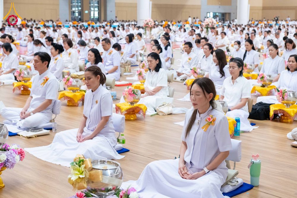 ภาพ No.310676:วันอาทิตย์ที่ 22 กุมภาพันธ์ พ.ศ. 2569 พิธีถวายโคมมาฆประทีป ณ ห้องแก้วสารพัดนึก 2 วัดพระธรรมกาย จ.ปทุมธานี