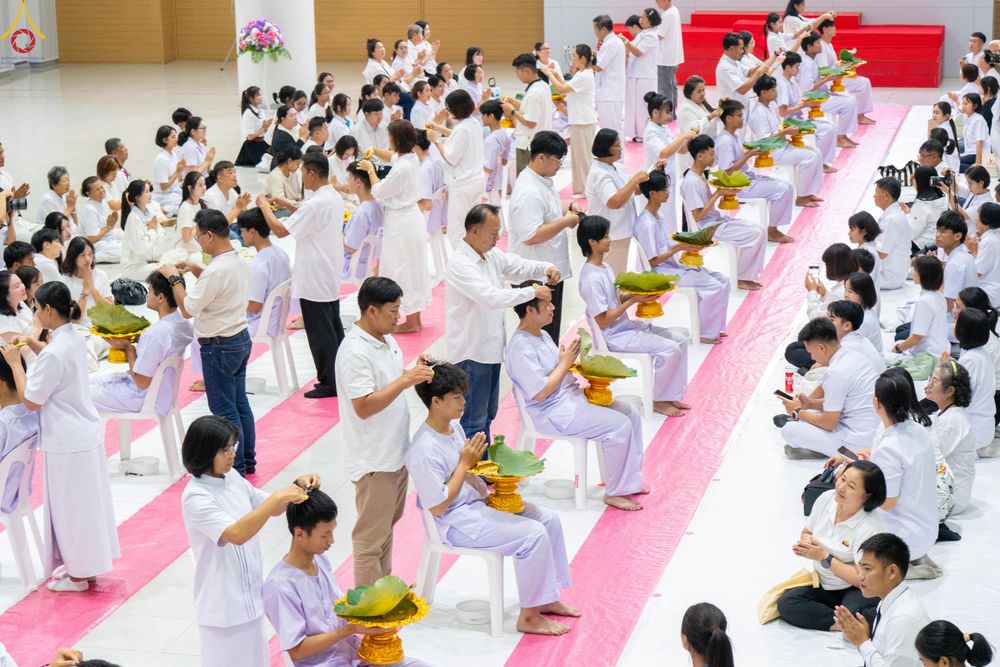 ภาพ No.319293:วันเสาร์ที่ 4 เมษายน พ.ศ.2569 พิธีปลงผมนาคธรรมทายาท โครงการอุปสมบทหมู่ธรรมทายาท ระดับอุดมศึกษา รุ่นที่ 53 ภาคฤดูร้อน ณ มหารัตนวิหารคด 13 วัดพระธรรมกาย