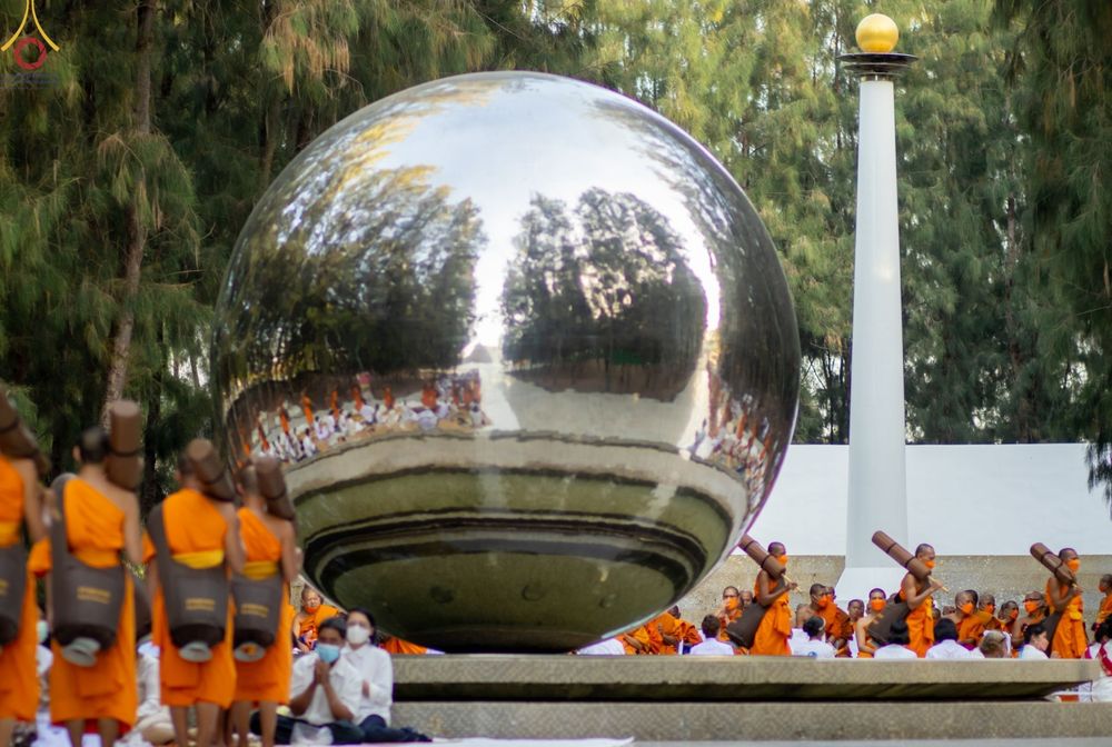 ภาพ No.70835:พิธีต้อนรับพระธรรมยาตรา ในโครงการธรรมยาตรากตัญญูบูชา มหาปูชนียาจารย์ พระมงคลเทพมุนี(สด จนฺทสโร) พระผู้ปราบมาร อนุสรณ์สถาน 7 แห่ง ปีที่ 11 วันที่ 14 มกราคม พ.ศ. 2566 ณ อนุสรณ์สถานลำดับที่ 3 สถานที่เกิดในเพศสมณะ วัดสองพี่น้อง อ.สองพี่น้อง จ.สุพรรณบุรี