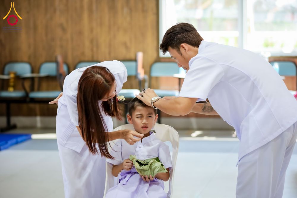 ภาพ No.317436:วันอาทิตย์ ที่ 29 มีนาคม พ.ศ.2569  พิธีปลงผม , พิธีขอขมามอบบาตรและผ้าไตร , พิธีบรรพชา ณ ศูนย์ปฏิบัติธรรมสมุทรปราการ จำนวน 42 รูป