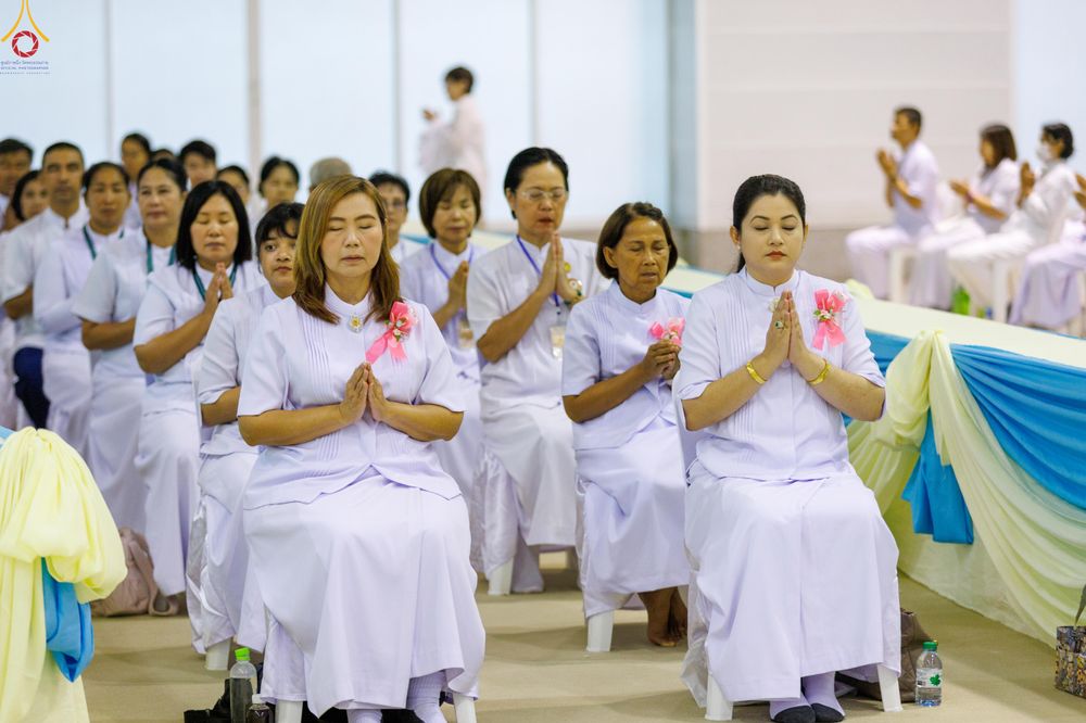 ภาพ No.331209:วันวิสาขบูชา อาทิตย์ที่ 31 พฤษภาคม พ.ศ.2569 พิธีปฏิบัติธรรม ณ ห้องแก้วสารพัดนึก 1  วัดพระธรรมกาย จังหวัดปทุมธานี