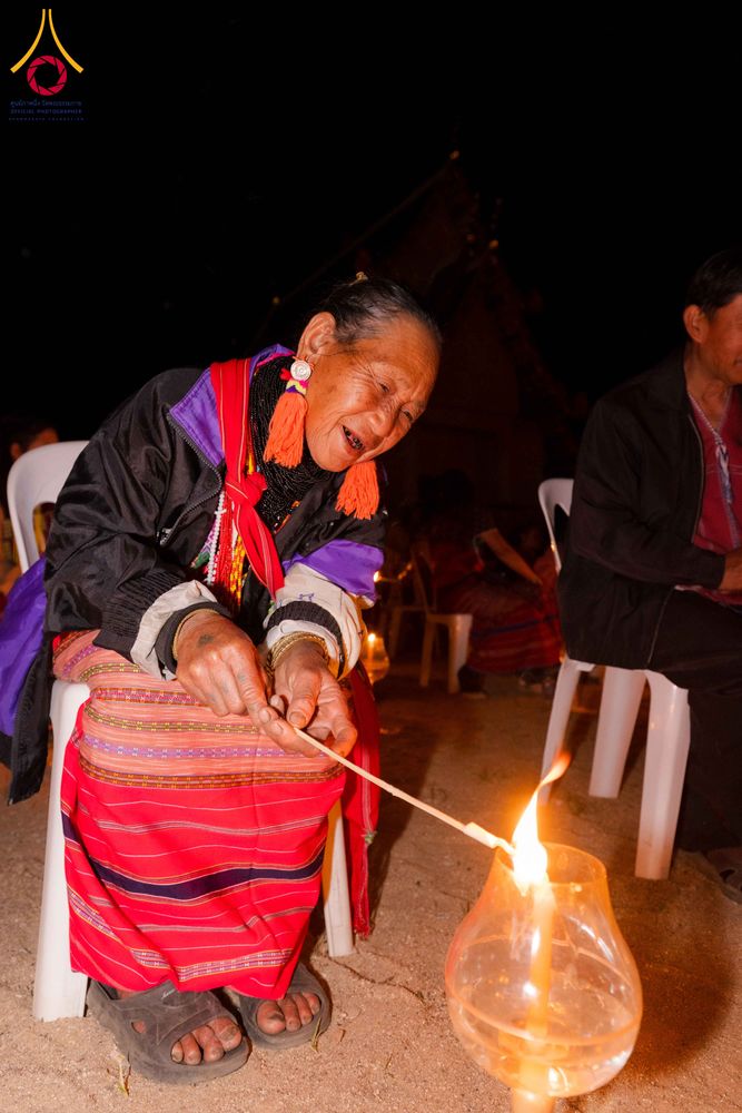 ภาพ No.309110:วันศุกร์ที่ 6 กุมภาพันธ์ พ.ศ.2569 พิธีจุดประทีปโคมลาน ปล่อยโคมลอยถวายเป็นพุทธบูชา  ณ ลานธรรมเจดีย์วัดทุ่งเจริญธรรม อ.อมก๋อย จ.เชียงใหม่