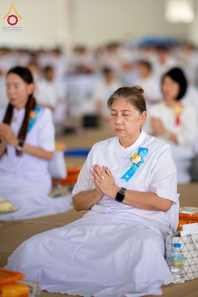 ภาพ No.326709:วันที่ 1 พฤษภาคม พ.ศ.2569 พิธีบุพเปตพลี ครั้งที่ 181 ร่วมอุทิศบุญแด่หมู่ญาติที่ล่วงลับไปแล้ว และสืบทอดอายุพระพุทธศาสนา ณ หอฉันคุณยายอาจารย์ฯ วัดพระธรรมกาย
