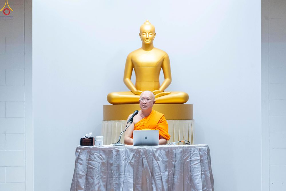 ภาพ No.319990:วันที่ 6 เมษายน พ.ศ.2569 ทีมจัดภัตตาหารประชุมเตรียมงานถวายมหาสังฆทาน 40,000 กว่าวัดทั่วประเทศ บูชาธรรม 82 ปี หลวงพ่อธัมมชโย