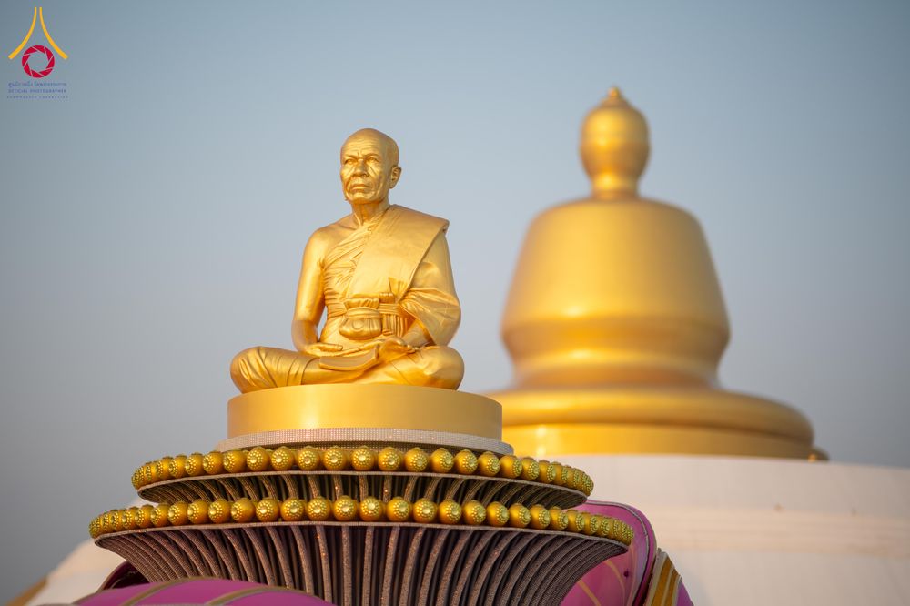 ภาพ No.299858:วันที่ 19 มกราคม พ.ศ.2569 พระธรรมยาตราปฏิบัติธรรมและถ่ายภาพหมู่ประวัติศาสตร์ ณ อนุสรณ์สถานลำดับที่ 5 สถานที่เผยแผ่วิชชาธรรมกายครั้งแรก  อนุสรณ์สถานบางปลาวัดบางปลา อ.บางเลน จ.นครปฐม ในโครงการธรรมยาตรา กตัญญูบูชา มหาปูชนียาจารย์ พระมงคลเทพมุนี(สด จนฺทสโร) 