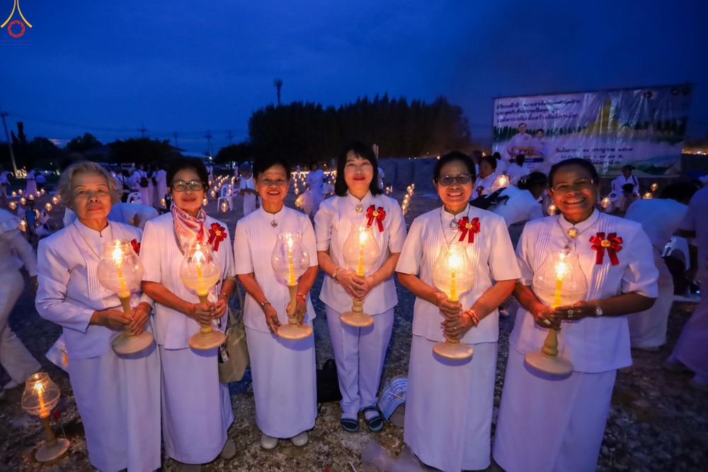 ภาพ No.339498:วันอังคารที่ 14  กรกฎาคม 2569 พิธีทอดผ้าป่าและพิธีตอกเสาเข็มมงคลต้นสุดท้าย องค์พระเจดีย์เพื่อสร้างสันติภาพโลก  ณ ธุดงคสถานพัฒนานิคม อ.พัฒนาพิคม จ.ลพบุรี