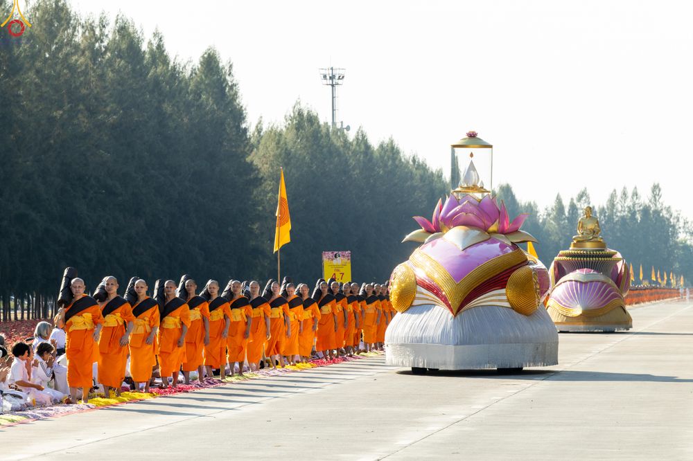 ภาพ No.287002:วันที่ 2 มกราคม พ.ศ.2569 พิธีต้อนรับพระธรรมยาตรา ครั้งที่ 1 (ภาพชุดที่ 2) ณ วัดพระธรรมกาย (วิหารหลวงปู่ - พระมหาธรรมกายเจดีย์)