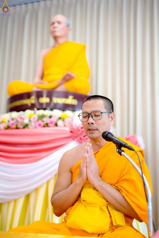 ภาพ No.249293:วันที่ 20 กันยายน พ.ศ. 2568 พิธีประดิษฐานรูปหล่อหลวงปู่วัดปากน้ำ ภาษีเจริญ ณ วิหารพระมงคลเทพมุนี (สด จนฺทสโร) ศูนย์ปฏิบัติธรรมภูเก็ต จ.ภูเก็ต