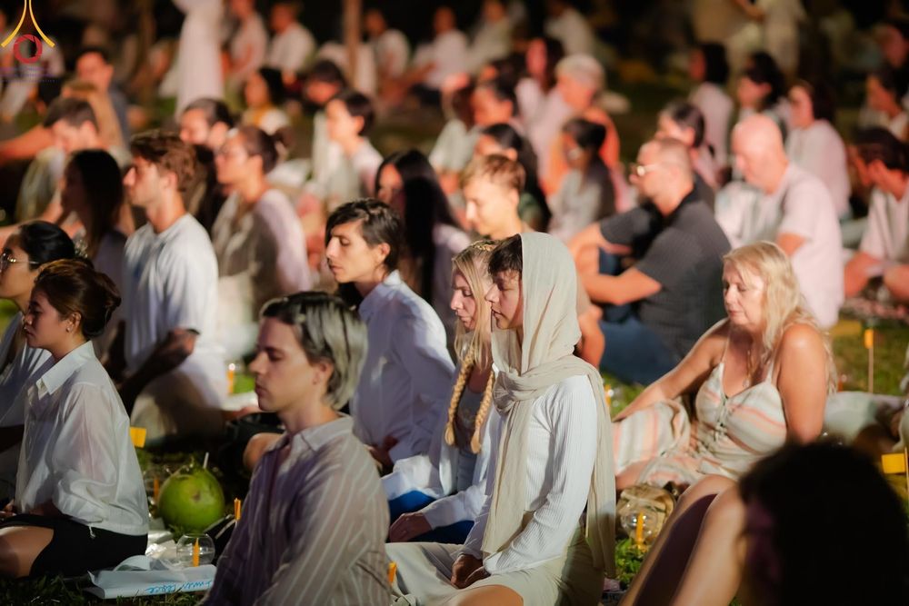 ภาพ No.156491:วัดพุทธบาหลีและวัดพระธรรมกาย จัดปฏิบัติธรรมนานาชาติ 1,151 คนจาก 78 ประเทศ ใน "วันสันติภาพสากล" ณ บาหลี อินโดนีเซีย วันเสาร์ที่ 21 กันยายน พ.ศ. 2567 เวลา 16.00-21.00 น. ณ พิพิธภัณฑ์ ARMA เมืองอูบุด จังหวัดบาหลี ประเทศอินโดนีเซีย