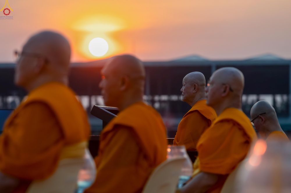 ภาพ No.307560:วันที่ 31 มกราคม พ.ศ. 2569 พิธีจุดประทีปธรรมถวายเป็นพุทธบูชา  และบูชาธรรมมหาปูชนียาจารย์ (ภาพชุดที่ 2) ณ วัดพระธรรมกาย ปทุมธานี ในโครงการธรรมยาตรา กตัญญูบูชา มหาปูชนียาจารย์ พระมงคลเทพมุนี(สด จนฺทสโร) พระผู้ปราบมาร อนุสรณ์สถาน 7 แห่ง ปีที่ 14