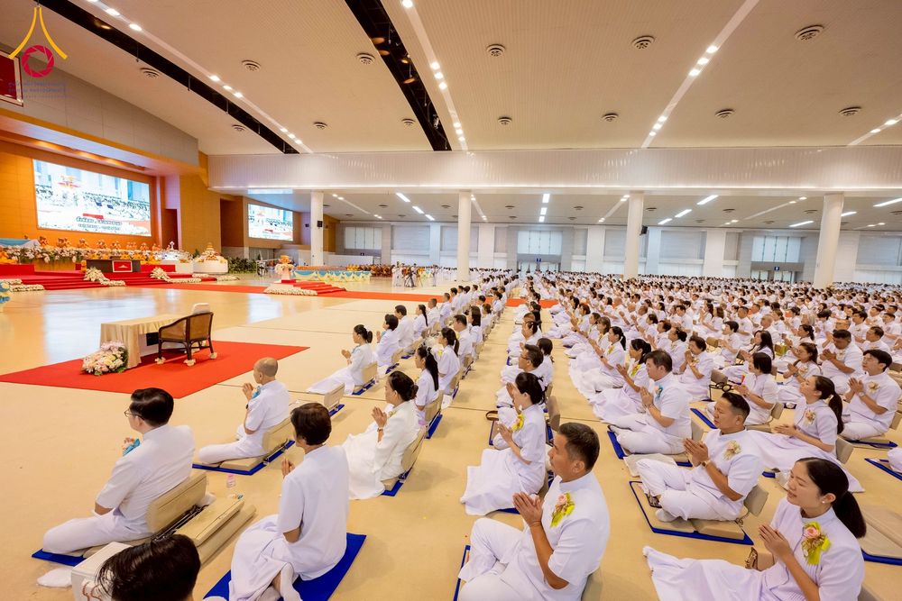 ภาพ No.264682:วันอาทิตย์ที่ 2 พฤศจิกายน พ.ศ. 2568 พิธีทอดกฐินสามัคคี ณ สภาธรรมกายสากล วัดพระธรรมกาย