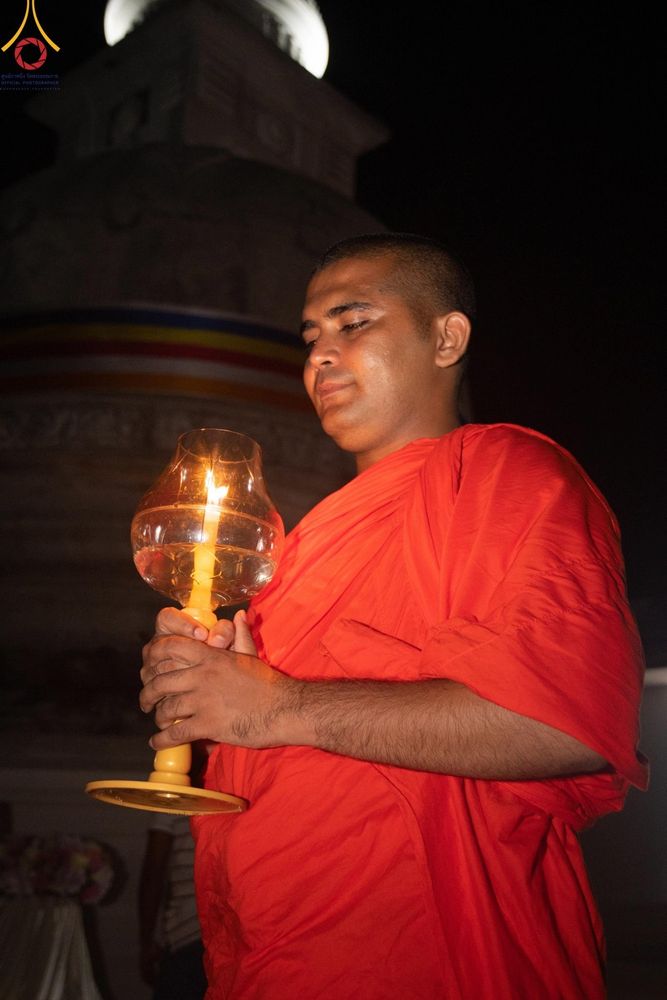 ภาพ No.141280:PhotoStory มหาศรัทธา ธรรมยาตราศรีลังกา EP.6 พิธีจุดวิสาขประทีป 6 วัด ถวายเป็น พุทธบูชา  โครงการสยาม-ลังกา ธรรมยาตรา  ฉลองเทศกาลวิสาขบูชาแห่งชาติ ศรีลังกา  บูชาธรรม 80 ปี หลวงพ่อธัมมชโย วันที่ 16 พฤษภาคม พ.ศ. 2567