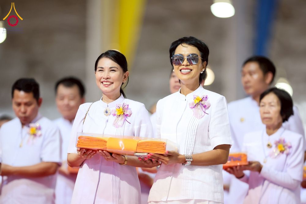 ภาพ No.264528:วันอาทิตย์ที่ 2 พฤศจิกายน พ.ศ. 2568 พิธีทอดกฐินสามัคคี ณ สภาธรรมกายสากล วัดพระธรรมกาย