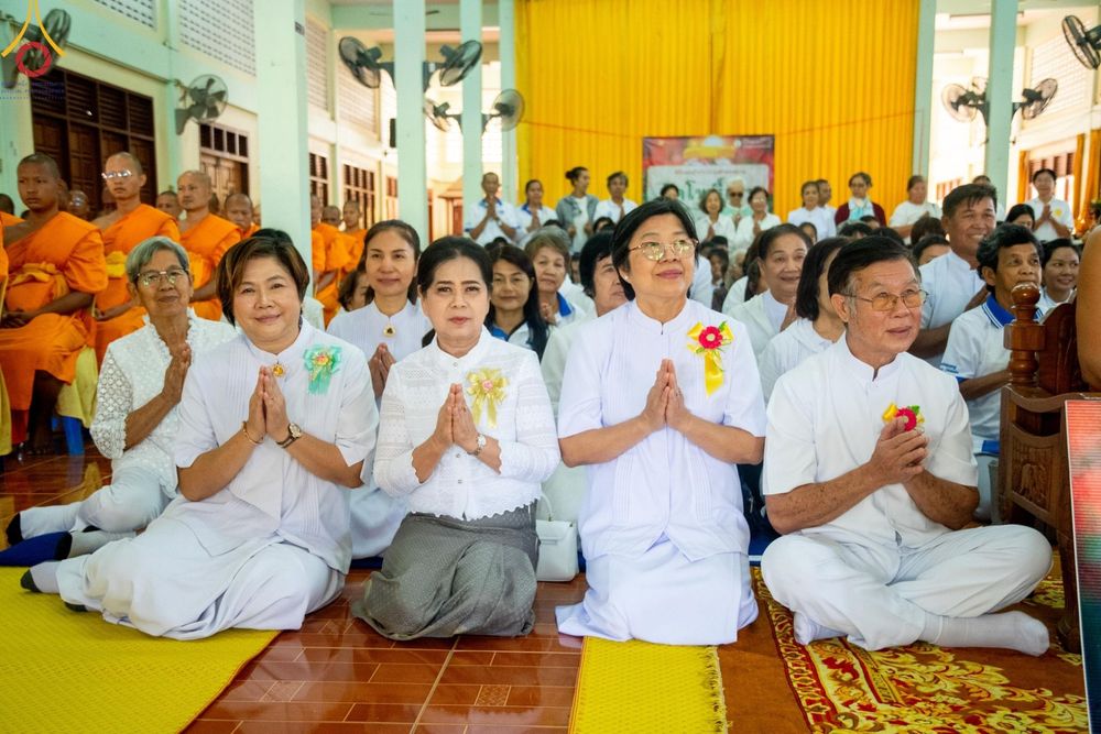 ภาพ No.196863:พิธีทอดผ้าป่าทำนุบำรุงศาสนสถาน ณ วัดโพธิ์เอน ต.บางขุนกอง อ.บางกรวย จ.นนทบุรี ในโครงการธรรมยาตรา กตัญญูบูชา มหาปูชนียาจารย์ พระมงคลเทพมุนี(สด จนฺทสโร) พระผู้ปราบมาร อนุสรณ์สถาน 7 แห่ง ปีที่ 13 วันที่ 17 มกราคม พ.ศ. 2568