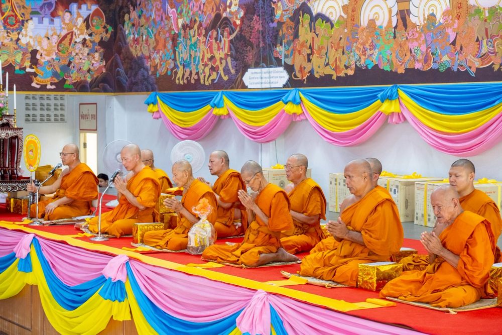 ภาพ No.286093:วันที่ 11 ตุลาคม พ.ศ. 2568 พิธีทอดกฐินสามัคคีทั่วไทย 30,000 วัด โดยคณะศิษยานุศิษย์ บูชาธรรม 81 ปี หลวงพ่อธัมมชโย ณ วัดโบสถ์บน ต.บางคูเวียง อ.บางกรวย จ.นนทบุรี