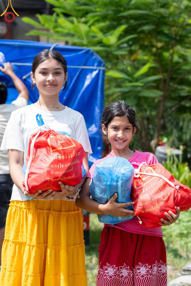 ภาพ No.348043:วันที่ 8 กันยายน พ.ศ.2569 พระธรรมฑูตไทย สายอินเดีย เนปาล พร้อมด้วยคณะสงฆ์เนปาล  วัดไทยลุมพินี วัดพระธรรม และมูลนิธิธรรมกาย ร่วมช่วยเหลือผู้ประสบภัยน้ำท่วมประเทศเนปาล