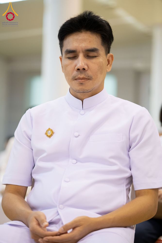 ภาพ No.284750:วันอาทิตย์ที่ 14 ธันวาคม พ.ศ.2568  พิธีปฏิบัติธรรม พิธีถวายภัตตาหารเป็นสังฆทาน พิธีมอบต้นสมบัติจักรพรรดิ ถวายแด่เจ้าอาวาสและประธานสงฆ์ 236 ศูนย์ส่งเสริมศีลธรรมทั่วโลก ณ สภาธรรมกายสากล วัดพระธรรมกาย