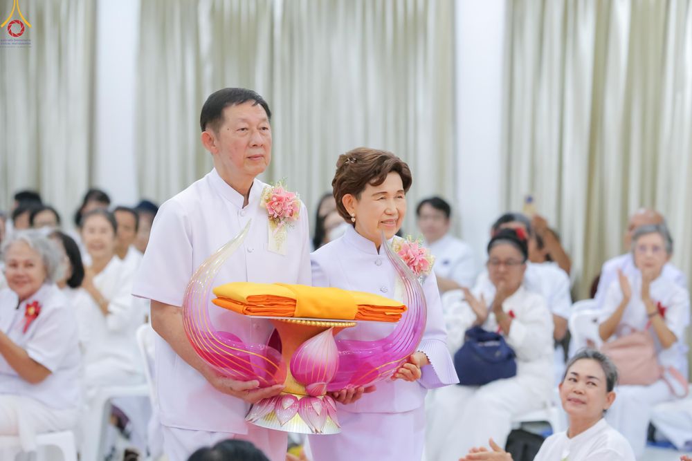 ภาพ No.339405:วันอังคารที่ 14  กรกฎาคม 2569 พิธีทอดผ้าป่าและพิธีตอกเสาเข็มมงคลต้นสุดท้าย องค์พระเจดีย์เพื่อสร้างสันติภาพโลก  ณ ธุดงคสถานพัฒนานิคม อ.พัฒนาพิคม จ.ลพบุรี