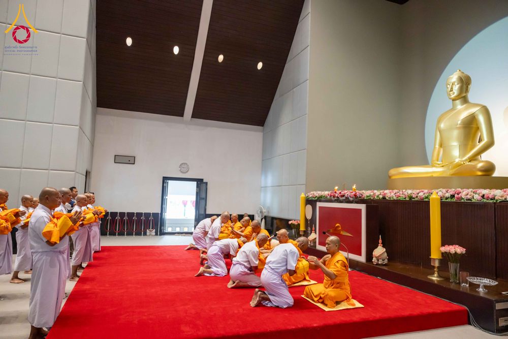 ภาพ No.321365:วันเสาร์ที่ 11 เมษายน พ.ศ.2569 พิธีขอบรรพชา พิธีขอสรณคมณ์และศีล, พิธีถวายบาตร พิธีอุปสมบท โครงการอุปสมบทหมู่ บูชาธรรมหลวงพ่อธัมมชโย พ.ศ.2569 โครงการอุปสมบทหมู่ธรรมทายาท ระดับอุดมศึกษา รุ่น 53 (ภาคฤดูร้อน) ณ วัดพระธรรมกาย ปทุมธานี