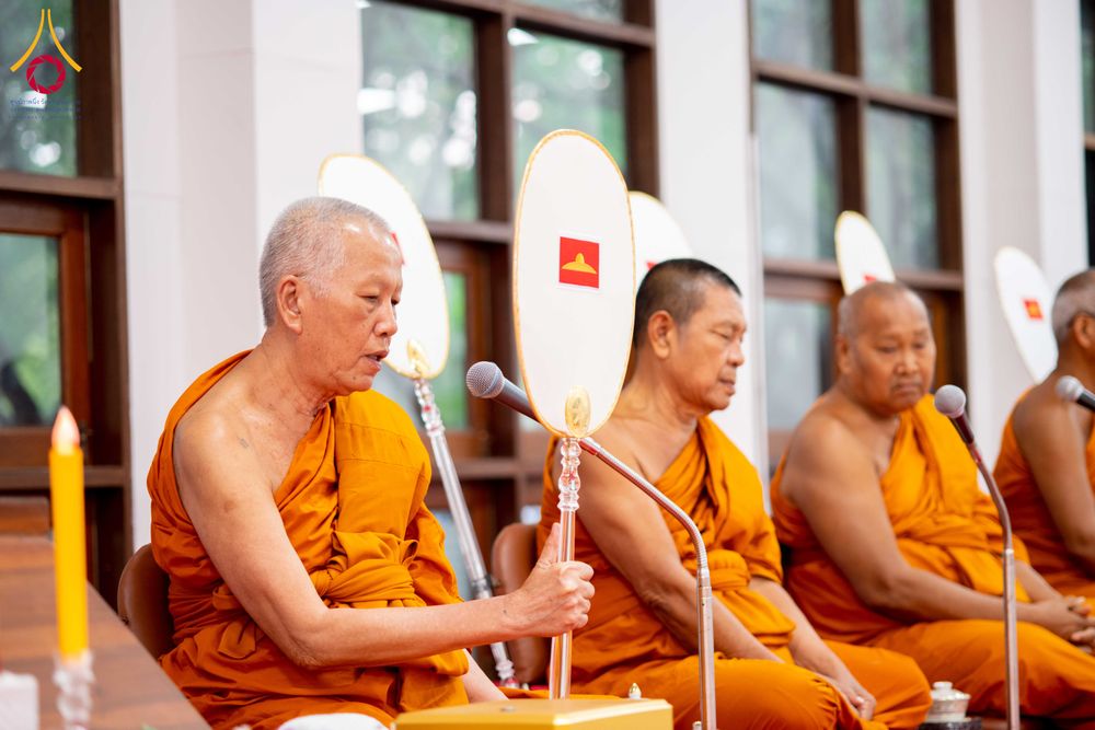 ภาพ No.316200:วันเสาร์ที่ 28 มีนาคม พ.ศ. 2569 พิธีบำเพ็ญกุศล คุณพ่อณรงค์ จินตมากุล  สิริอายุ 99 ปี 11 เดือน โยมบิดา พระครูปลัดรัตนวีรวัฒน์ (รังสฤษดิ์ อิทฺธิจินตโก) ที่ปรึกษาเจ้าคณะจังหวัดปทุมธานี เจ้าอาวาสวัดพระธรรมกาย  ณ ห้องปลูกศรัทธา 2 วัดพระธรรมกาย ปทุมธานี