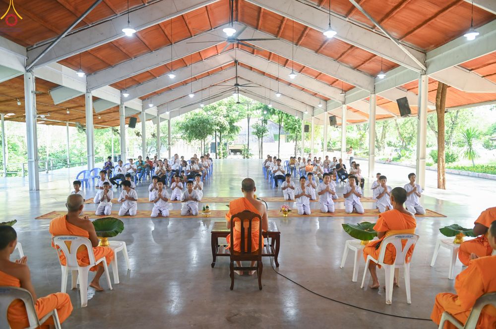 ภาพ No.317362:วันพุธที่ 1 เมษายน พ.ศ. 2569 พิธีตัดปอยผมยุวธรรมทายาท โครงการบรรพชาสามเณรฟื้นฟูพระพุทธศาสนา (ภาคฤดูร้อน) ปิดเทอมเติมธรรม ณ ศูนย์ปฏิบัติธรรมบุญประสาน จ.สระบุรี