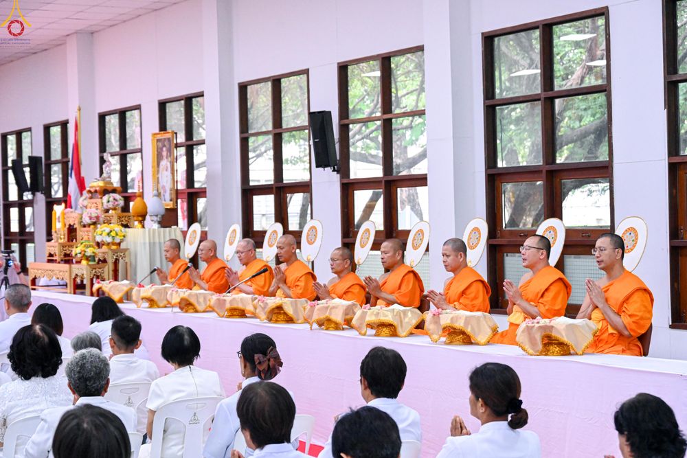 ภาพ No.342964:วันอาทิตย์ที่ 9 สิงหาคม พ.ศ.2569 พิธีมอบพัด ตั้งฐานานุกรม พระราชภาวนาวชิรวิเทศ วิ. ณ ห้องอาคารปลูกศรัทธา 2 วัดพระธรรมกาย